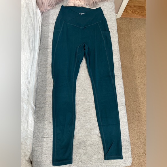 LIKE NEW 🆕 Buffbunny Monarch High Rise Legging Secret Garden - Picture 2 of 8